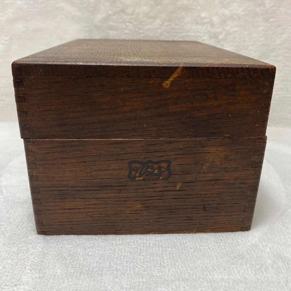VTG Weis Oak Wooden Recipe‎ Card Catalog Box Dovetail Assembly Made in USA